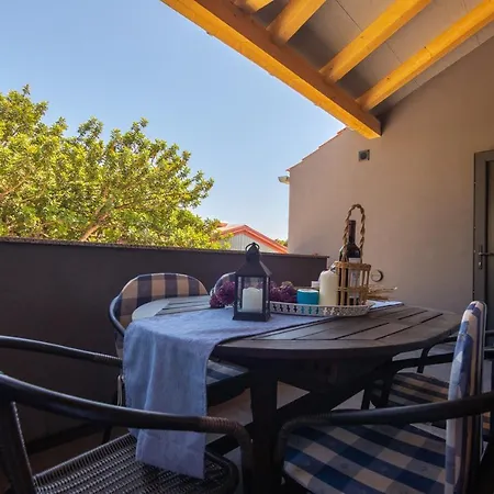 Apartment Vijula - With Private Parking
