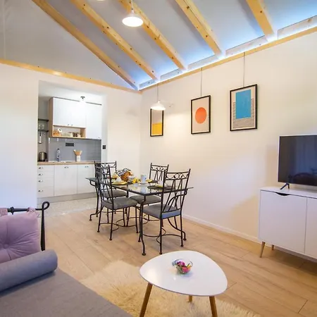 Apartment Vijula - With Private Parking Komiza
